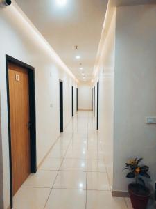 Hotel Rajvi Residency A Unit Of Jas Hotels And Resorts