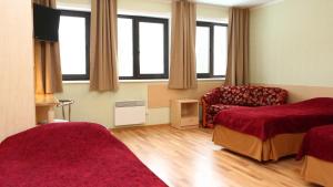 Quadruple Room room in Hotel Karupesa