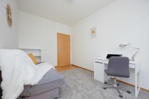 Wyjątkowy Apartament z 3 sypialniami i Balkonem by Noclegi Renters