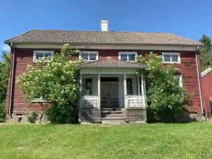 Timmerhus från 1849 på gården Jon-Anunds i Järvsö - Järvsö