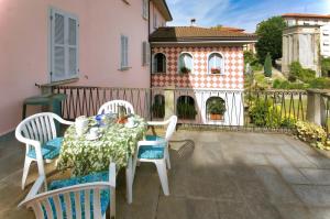 CASA DEI POETI LEOPARDI - Two-Room Apartment with Terrace and Partial Lake View