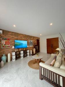 Aashraya Luxury Villa by Sampai