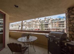 Strawberry Park Luxurious Condos Directly on the Slopes Next to Chairlift condo