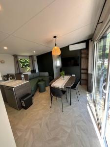 Bungalow vue mer, jacuzzi, terrase, jardin