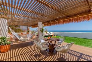 Penthouse Oasis with private pool