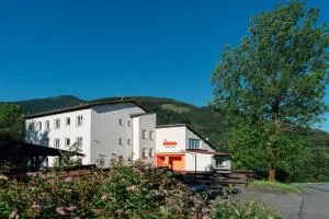 Retro Hotel JISKRA - Čeladná