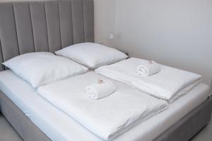 Silver Moon Residence 1