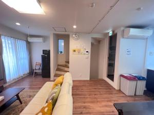 new open shinjuku house SJ0430