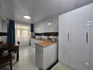 Etuga Guesthouse, Close to Sukhbaatar Square