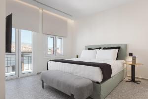 Acropolis Iconic Estate