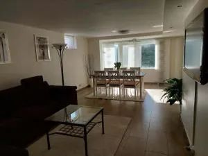 Lägenhet på landet nära stan - Landvetter