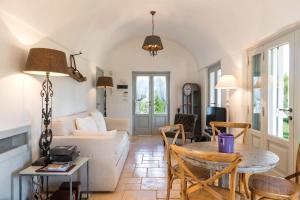 HelloAPULIA - Charming Apartments at Authentic Masseria Pepenofio