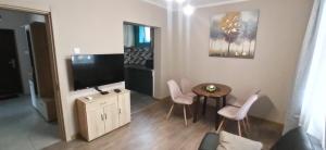 Aпартамент Габи - топ център , тихо място , ПАРКИНГ, cash only