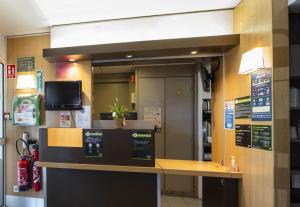 Hotels B&B HOTEL Avignon 1 : photos des chambres
