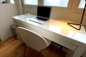 Cozy Studio Guesthouse next to city center & fair