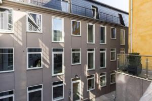 Spacious Double-Apartment for 10 in CPH City Center