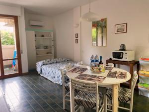 Casa Caletta - Appartamento con piscina a 100metri dal mare