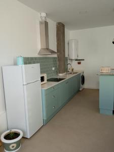 OLI VITA HOLIDAY HOME 4 O 2 PEOPLE Viveiro VUT-LU-3838