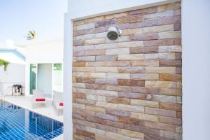 3 Bedrooms Villa in Rawai- v11 t