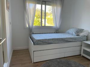 Casa vanguardista en el campo cerca de Santiago