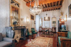 Two-Bedroom Apartment room in Restart Accommodations Rome