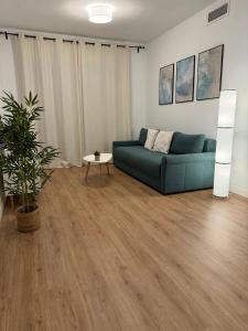 Precioso apartamento a 5min de la playa de La Pineda con parking!