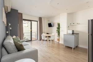 Two-Bedroom Apartment room in Apartments Sata Olimpic Village Area