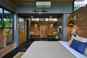 StayVista at Rustic Haven with Pvt Pool, Gazebo & Indoor-Outdoor Game