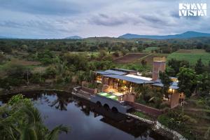 StayVista at Rustic Haven with Pvt Pool, Gazebo & Indoor-Outdoor Game