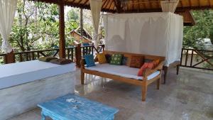 Elephant House and Bungalows Gili Air