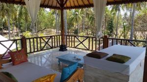 Elephant House and Bungalows Gili Air