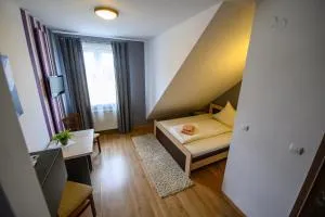 Hotel Restauracja Sara - Pasierbiec