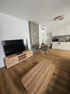 Apartmán 365 VAJANA & Jacuzzi, wallbox, free parking