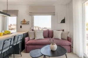 Glyfada Stylish Apartment - Soúrmena