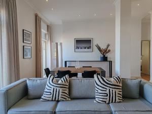 Surfers Corner Luxury Penthouse