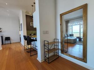 Surfers Corner Luxury Penthouse