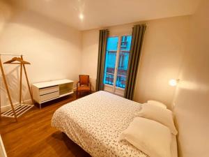 Appartements Superbe T3 gare Bois-Colombes : photos des chambres
