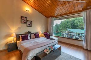 StayVista at The Woods with Indoor Fireplace & BBQ