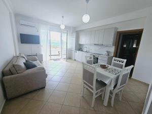 River Sea View Apartment