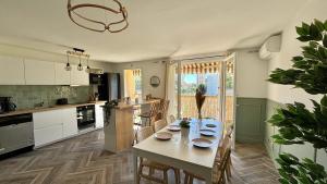 Modern & Cosy 3 Bedrooms train tramway