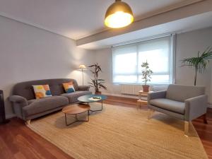 4L - Ourense Centro con garaje