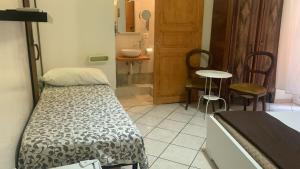 Triple Room room in In the Center Guest House