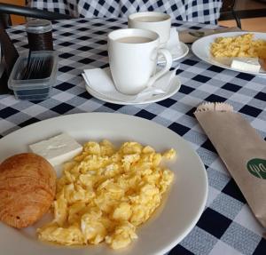 Casa Amarilla Hostel - Cali