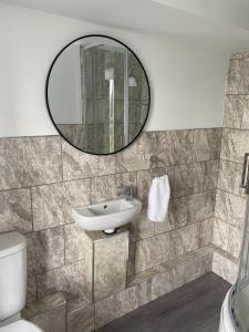 Maes Y Neuadd Country House