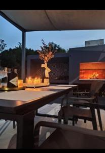 Holiday home Sika with heated pool near Split