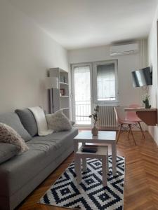 Apartman Lola