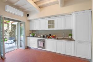 Amazing Panoramic Villa La Poggiola - Happy Rentals