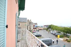 Appartements La Maison du Port, vue mer, jardin et parking : photos des chambres