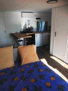 studio très près dArles et au calme