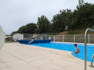 Campings Grand Mobilhome 4 pers 2025 - Granit Rose - Piscine : photos des chambres